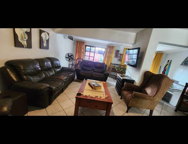 3 BEDROOM DUPLEX FOR SALE IN ARBORETUM